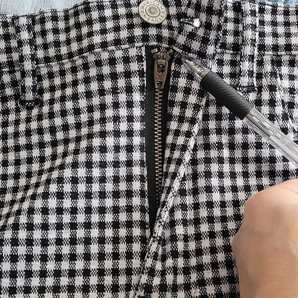 American Eagle Pants, 6, Black/White Checker. - Picture 13 of 13